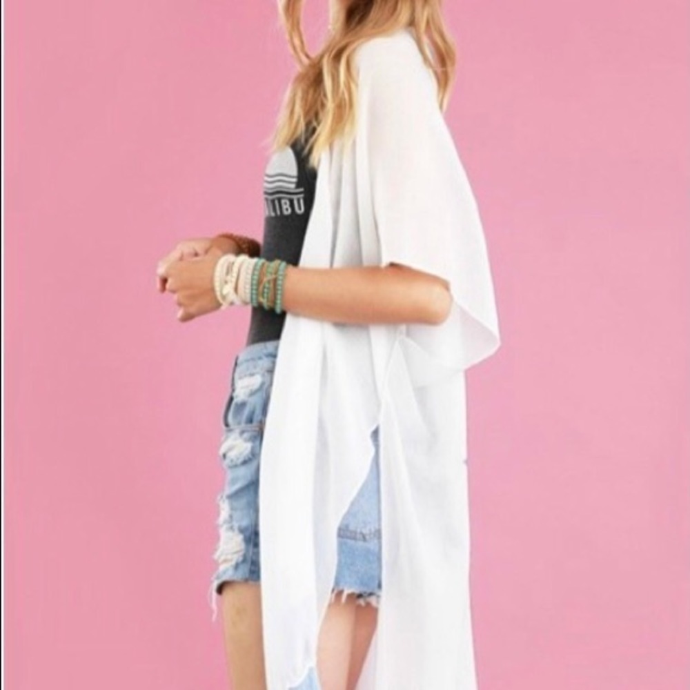 Kimono white and blue NWT
